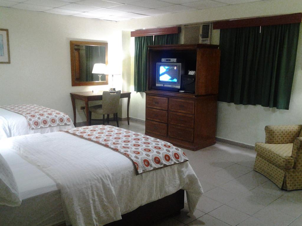 Micro Hotel Condo Suites سانتو دومينجو الغرفة الصورة